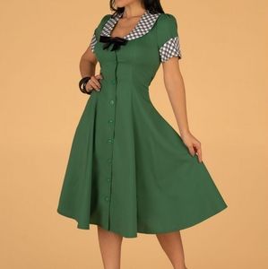 Tatyana Claire size medium bnwt